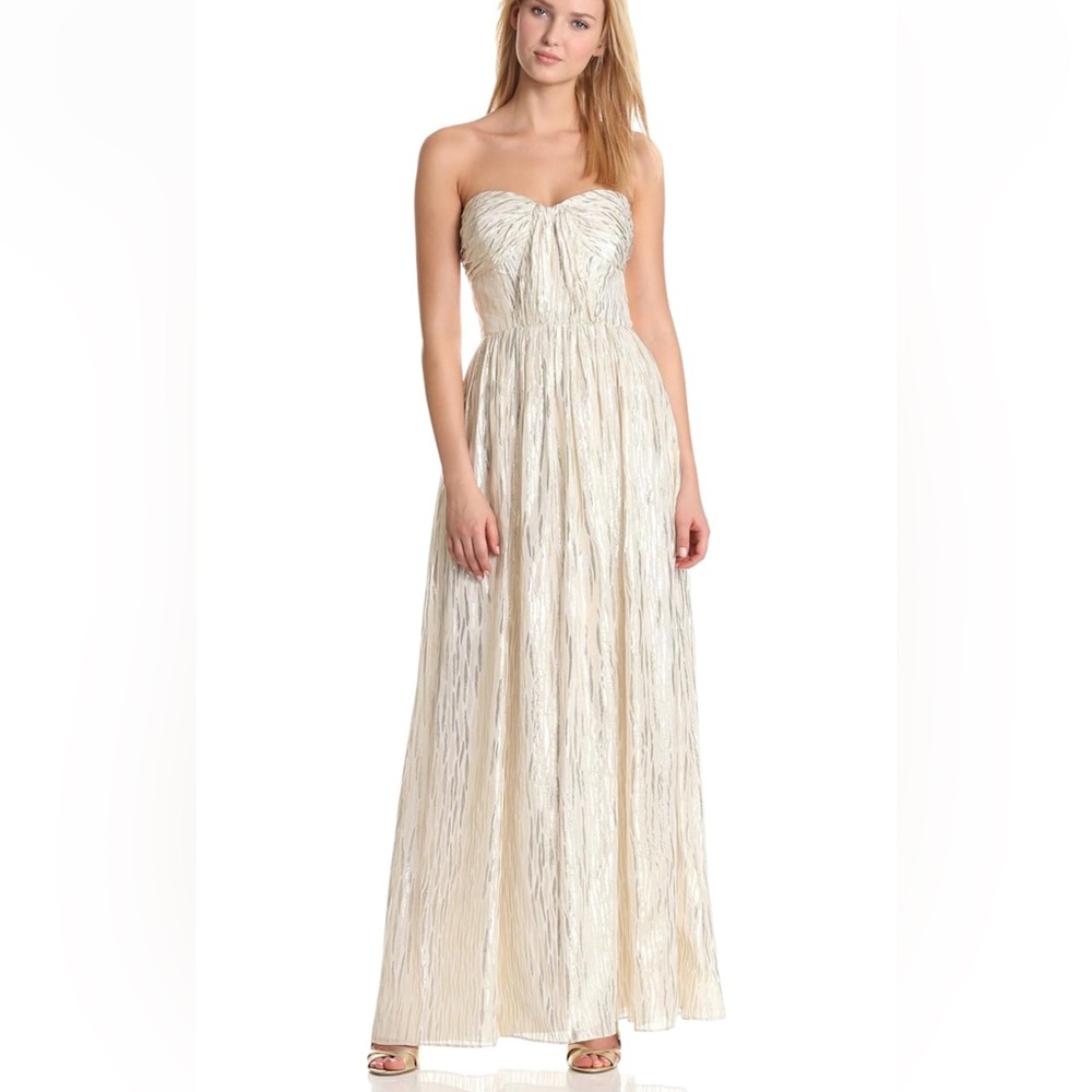ERIN by Erin Fetherston Cream Sweetheart Strapless Gown